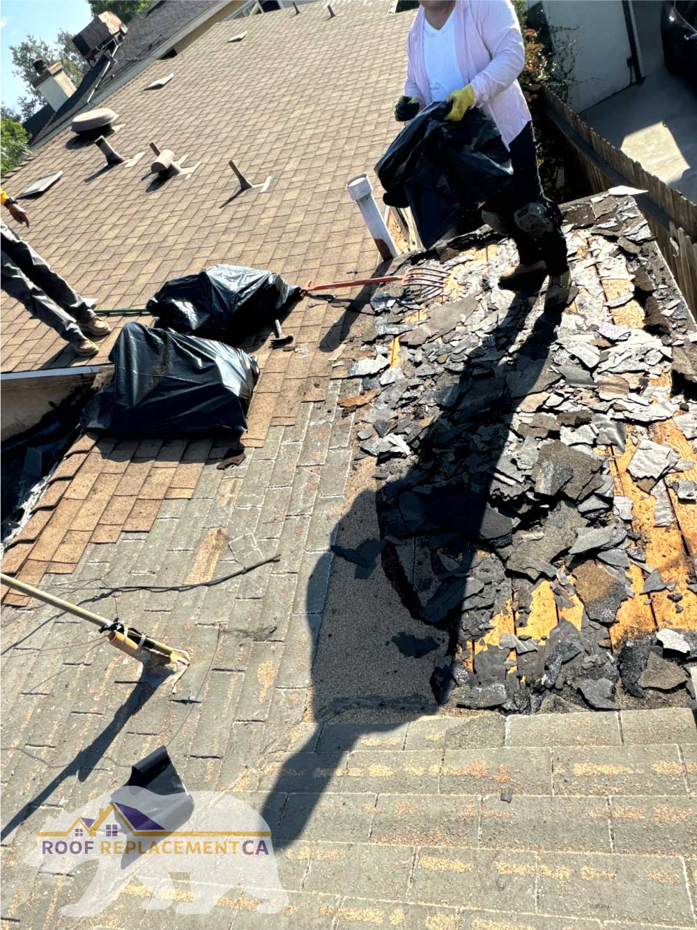 320-Junipero-Pl-2 Removal of old shingles