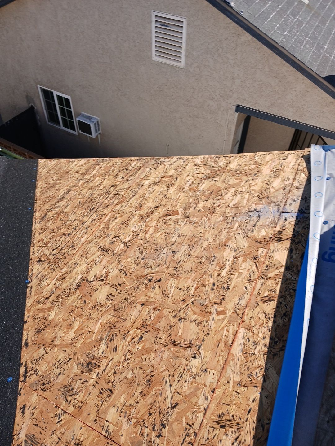 5-Mar 20 2026 10_27am-zUjq OSB roof sheathing installation on residential building