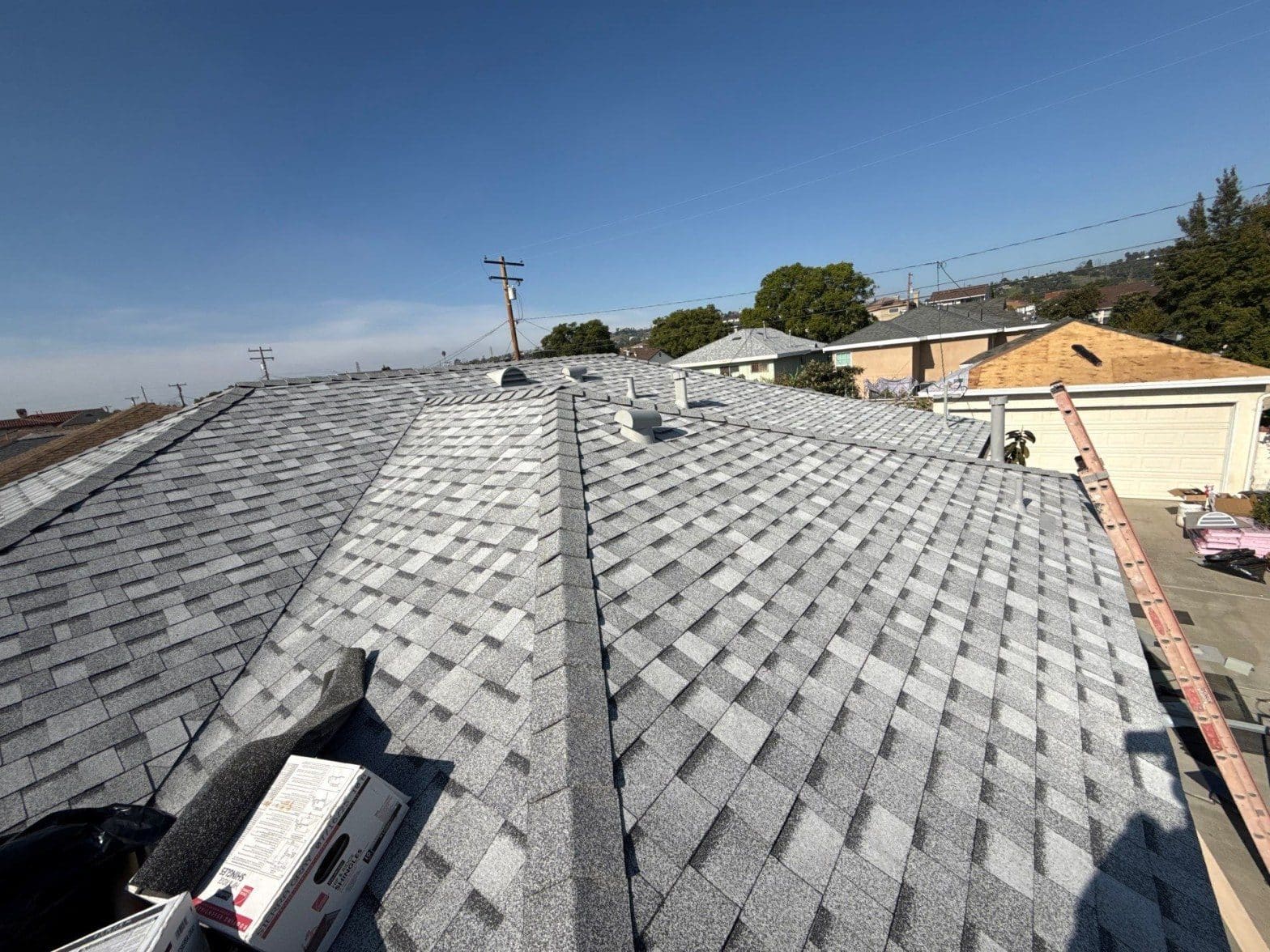 Finished asphalt shingle roof in Southern California