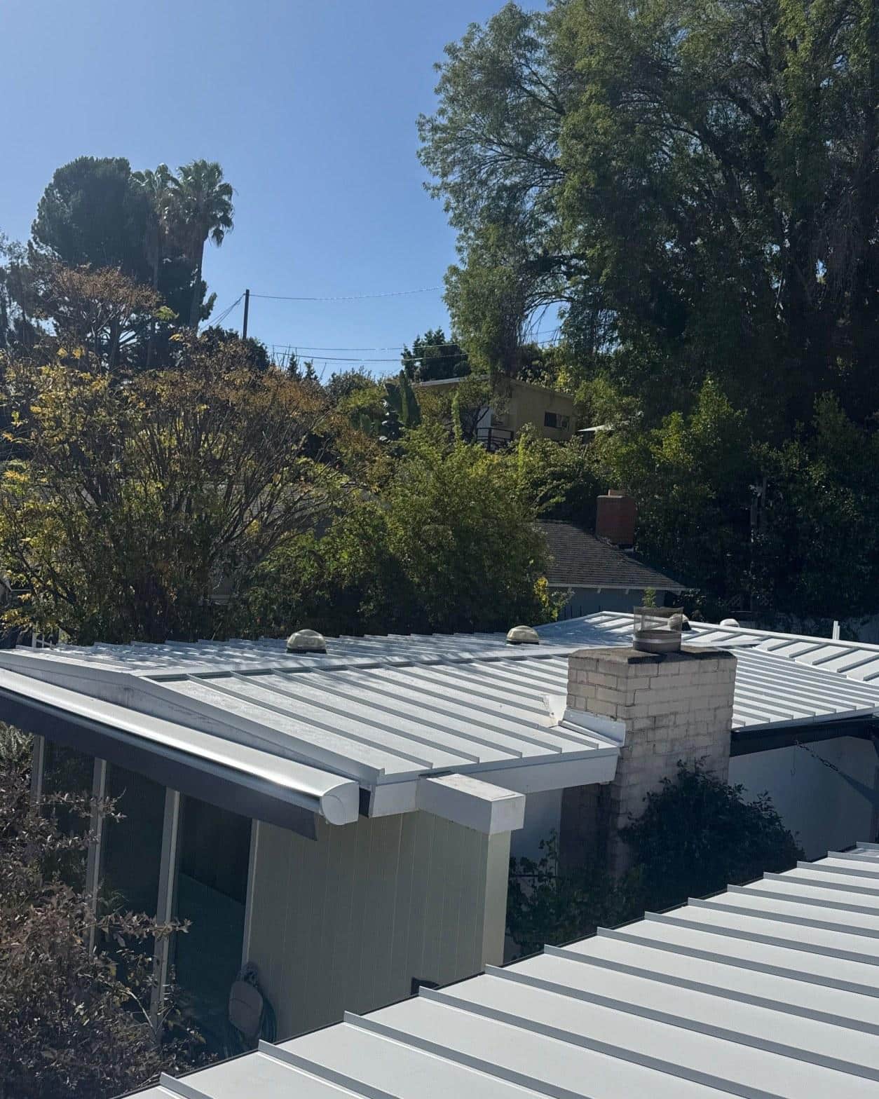 mid-century-home-standing-seam-metal-roof-skip-sheathing-4405