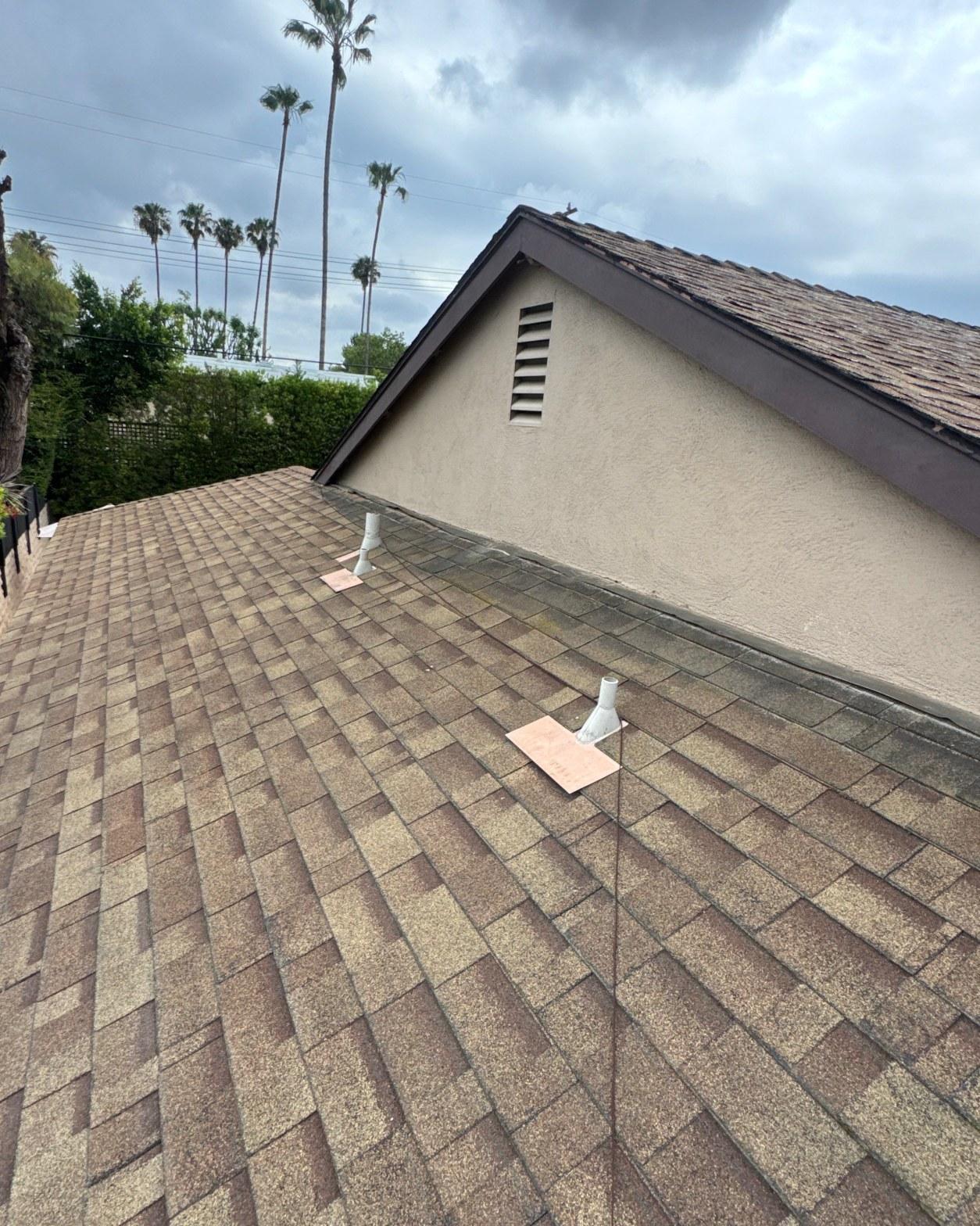 shingle-reroof-fascia-vent-jack-sherman-oaks-4116